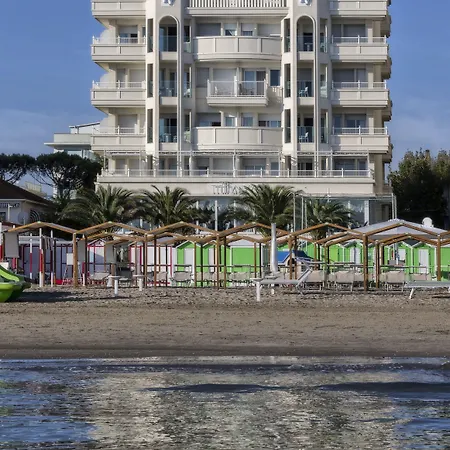 Tiffany's Szálloda 4*