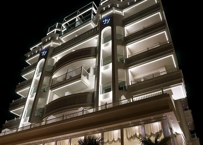 Tiffany's 4* ריצ'יונה