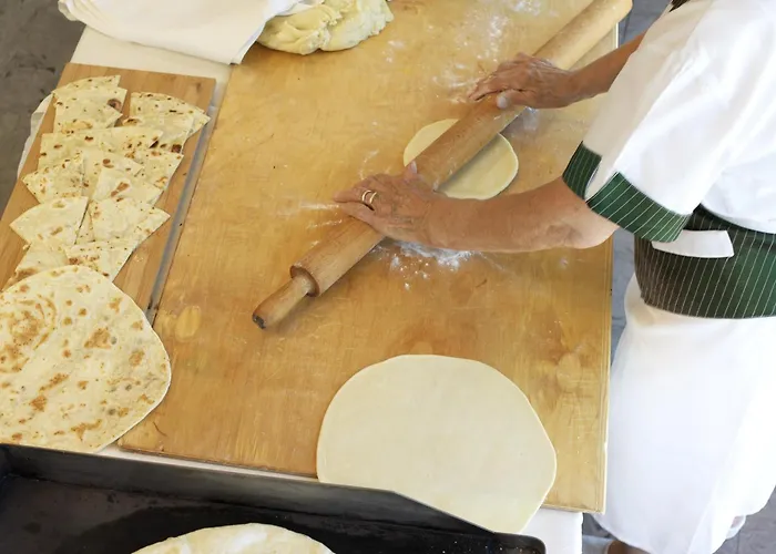 Tiffany's فندق 4*