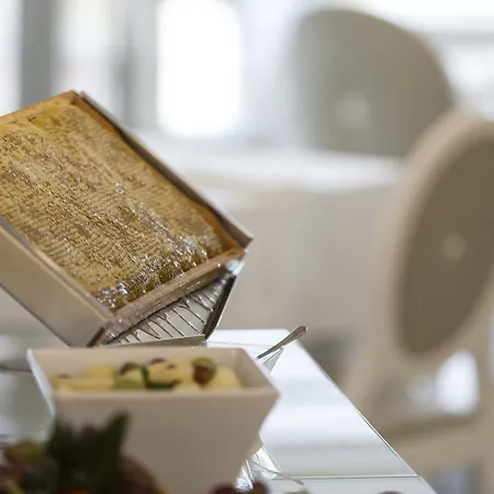 Tiffany's 4* Riccione