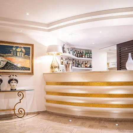 Tiffany's 4* Ριτσιόνε