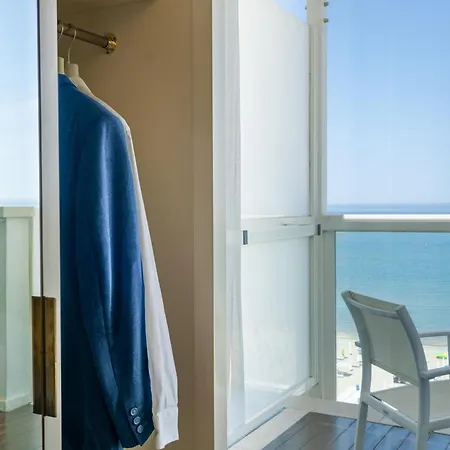 Hotel Tiffany's 4*